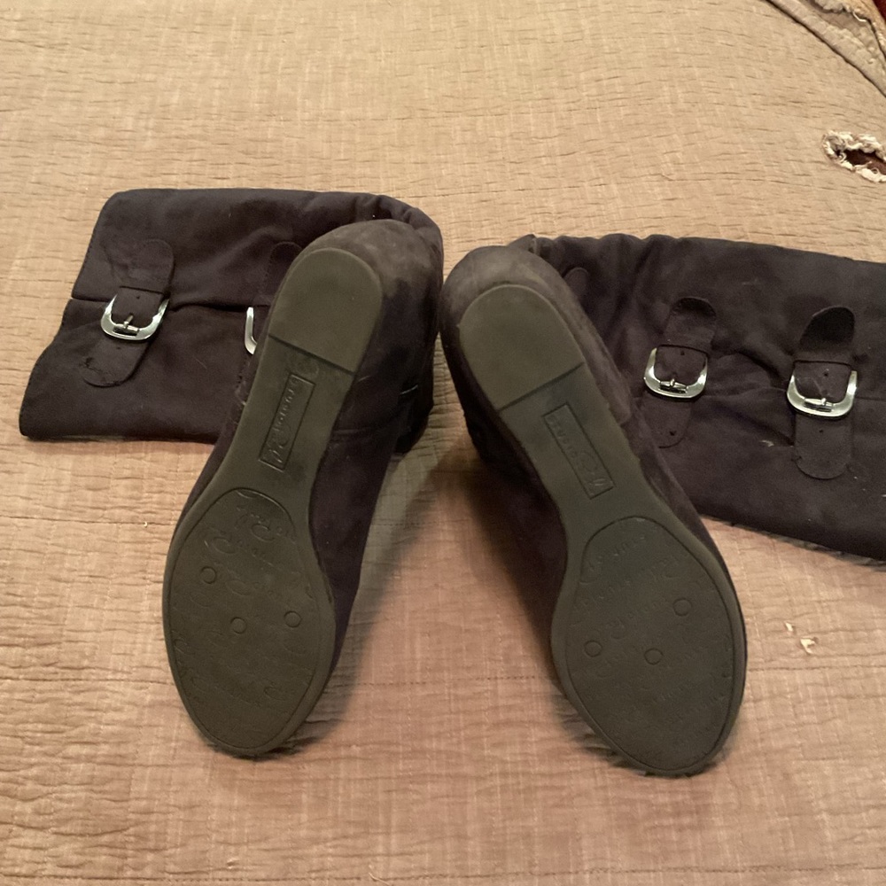 Boots - Picture 3 of 3